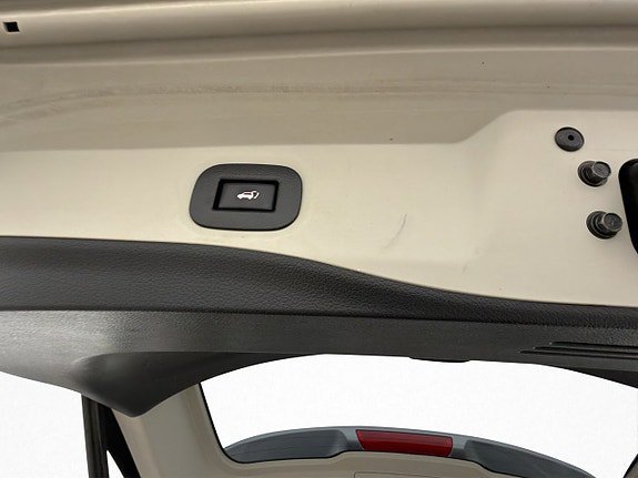 Vehicle Image 27