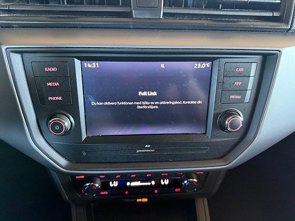 Vehicle Image 13