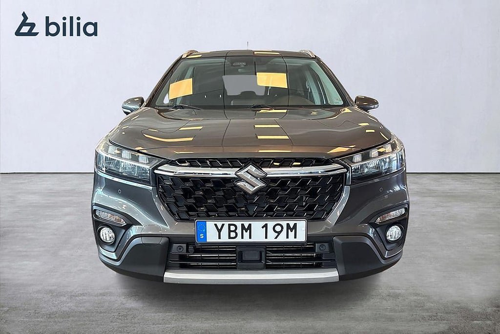Vehicle Image 6