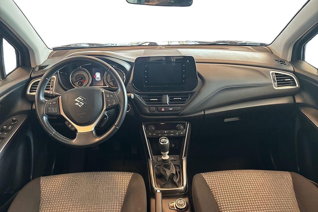 Vehicle Image 10