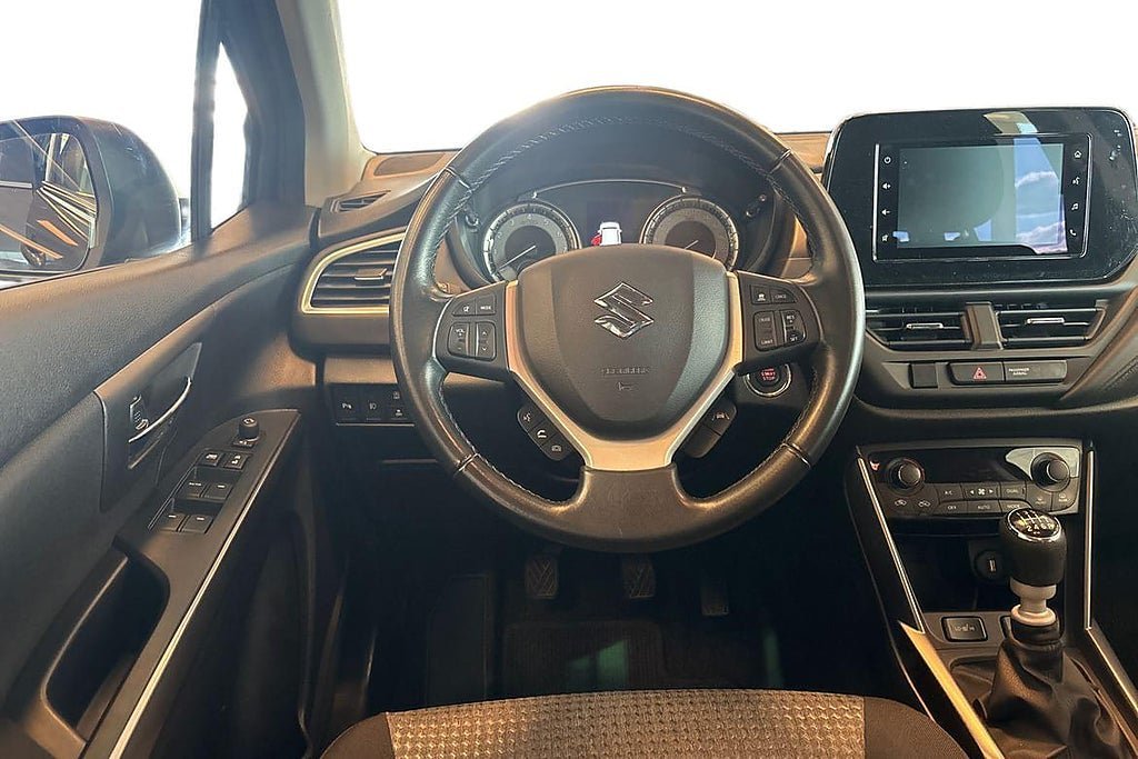 Vehicle Image 11