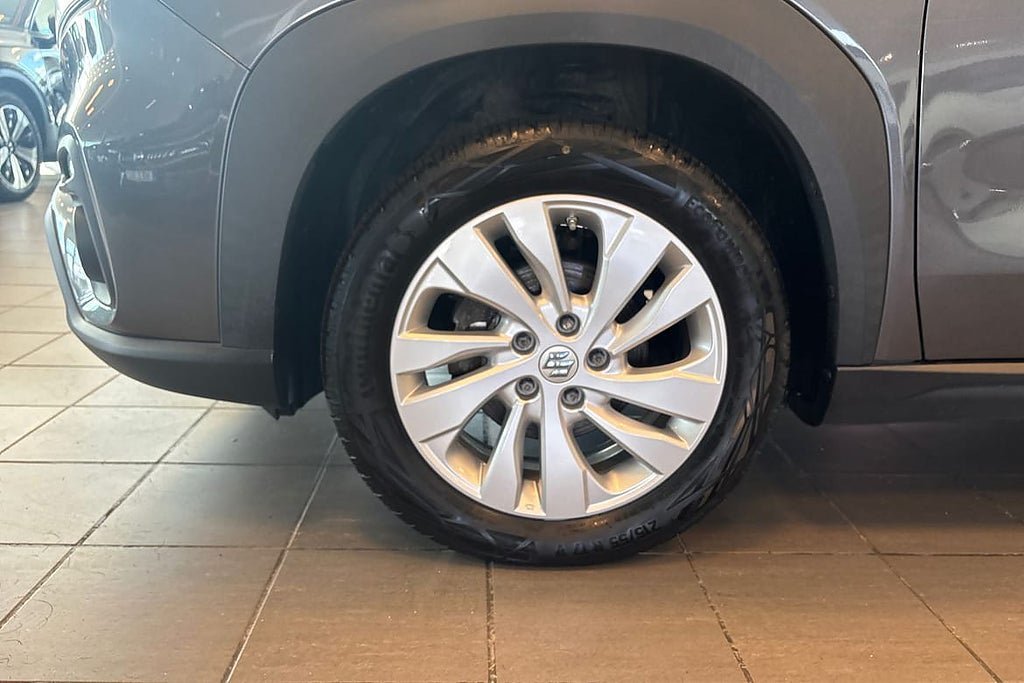 Vehicle Image 17