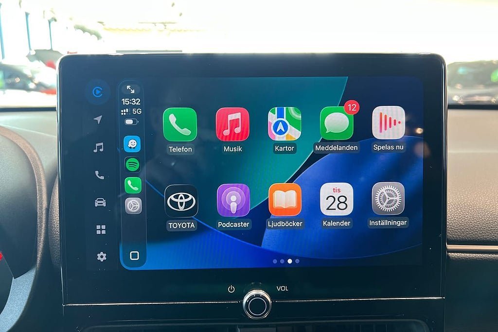 Vehicle Image 15