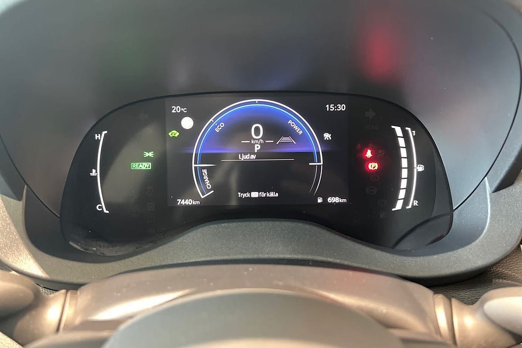 Vehicle Image 16