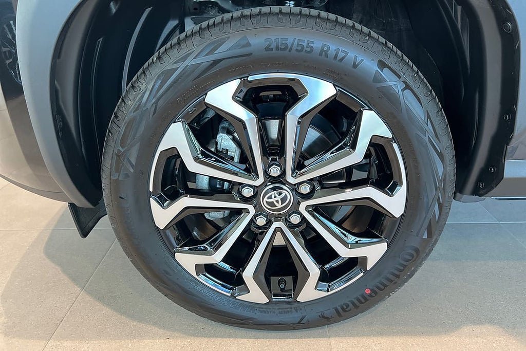 Vehicle Image 17