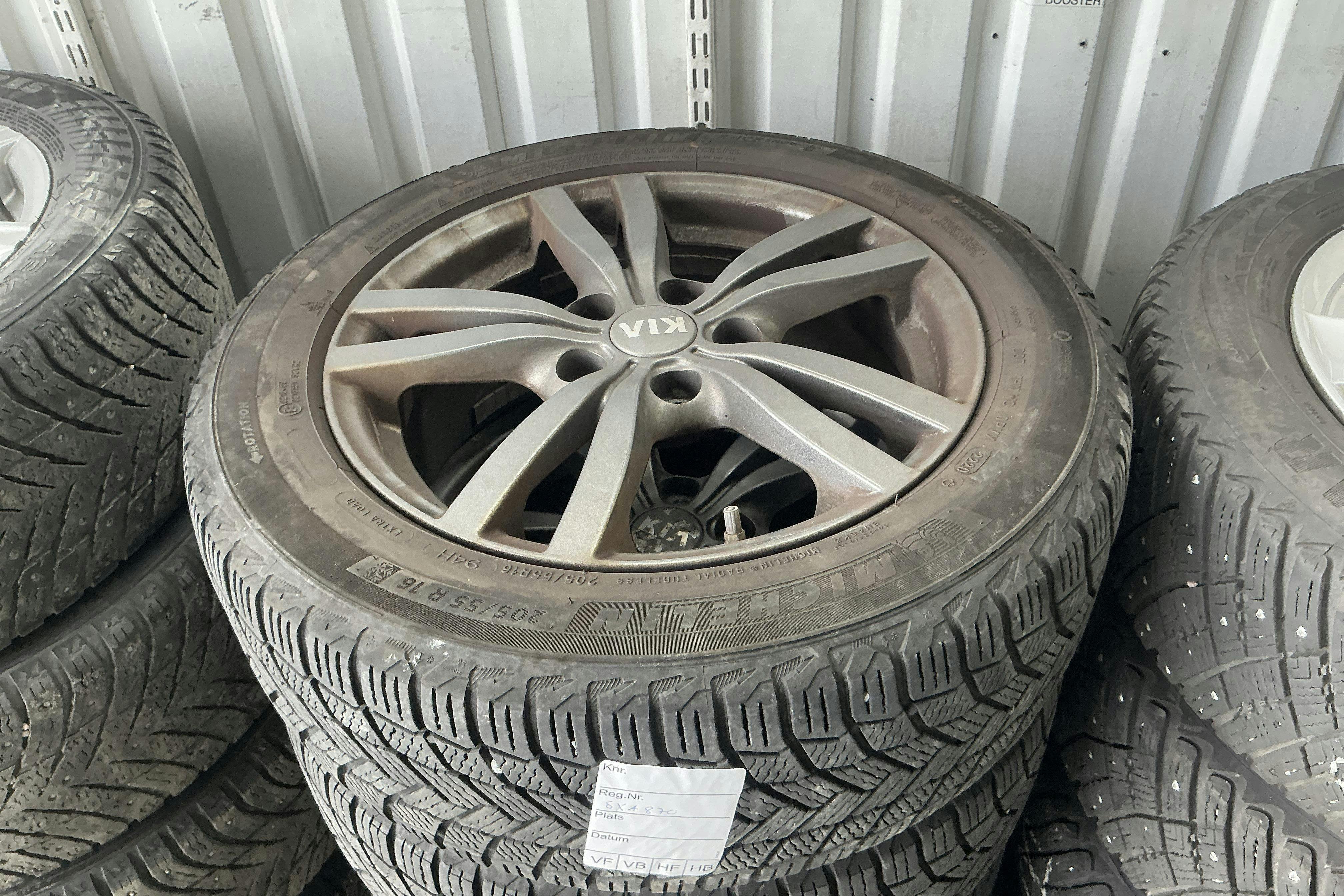 Vehicle Image 11