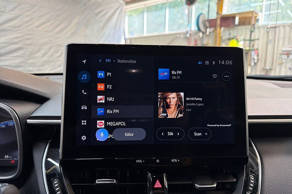 Vehicle Image 14