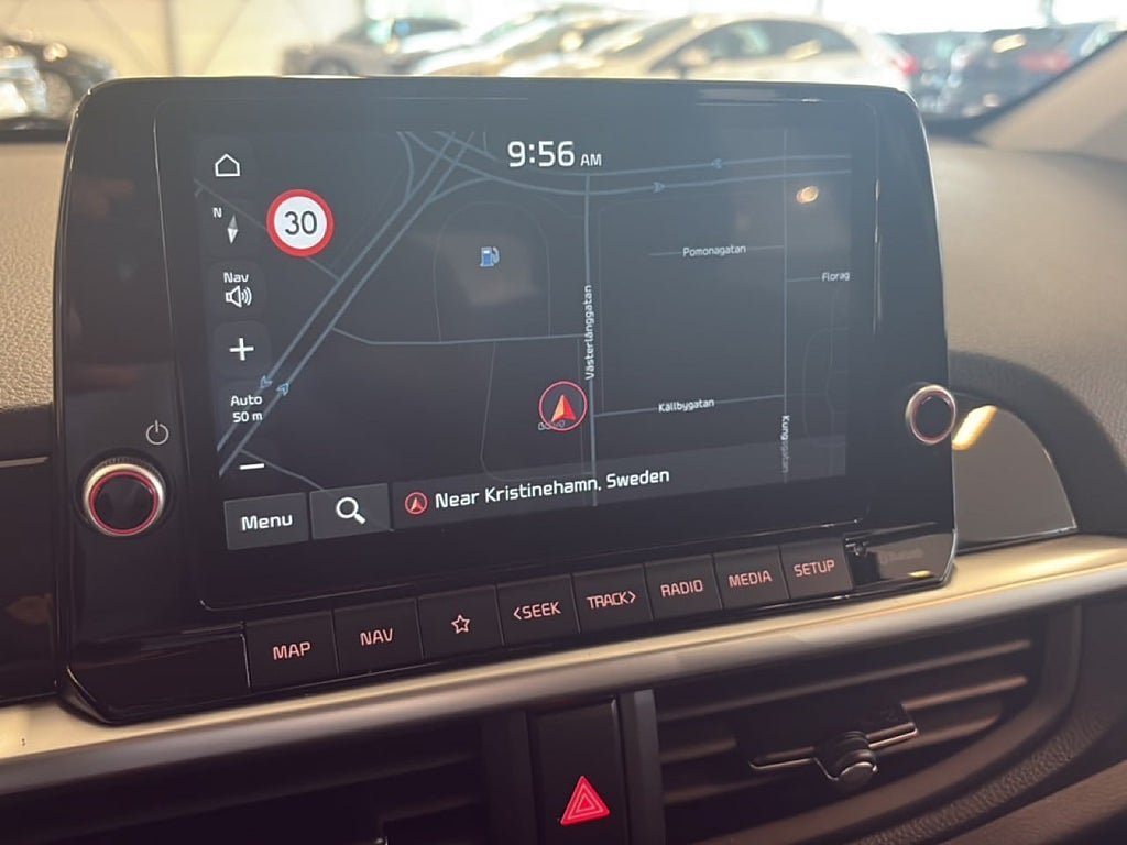 Vehicle Image 11