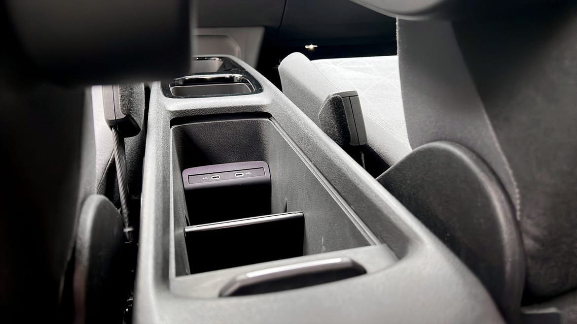 Vehicle Image 14