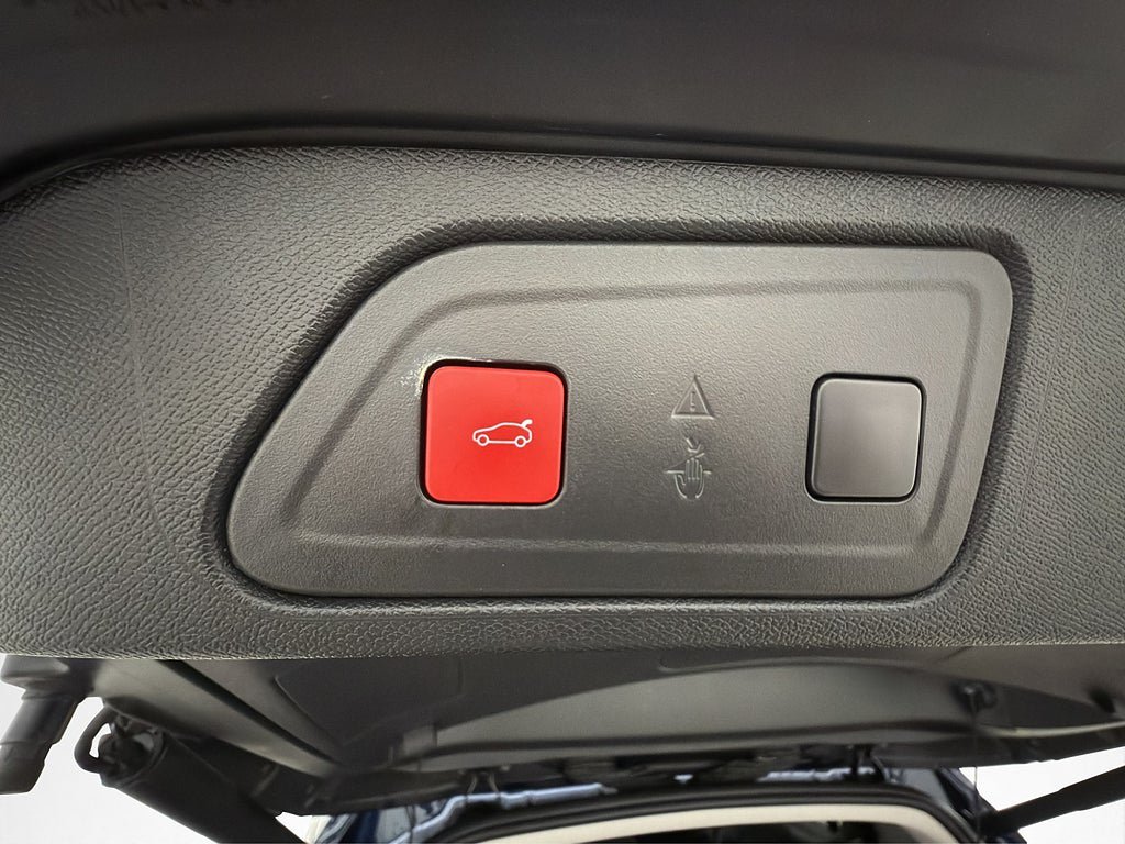 Vehicle Image 29