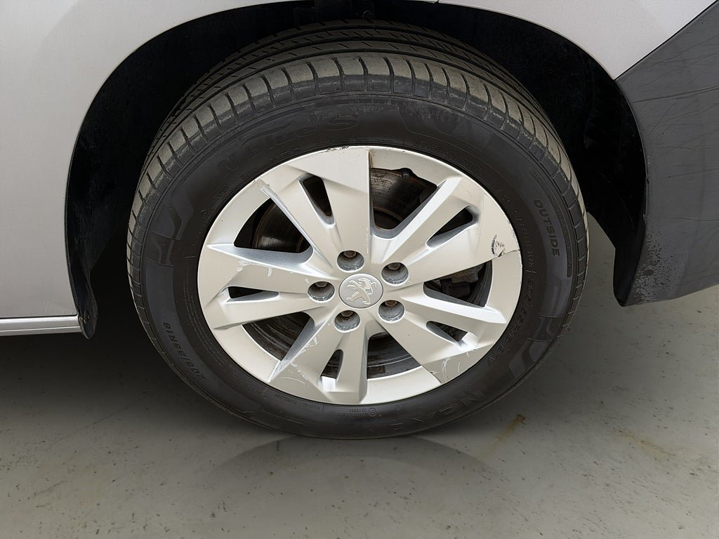 Vehicle Image 26