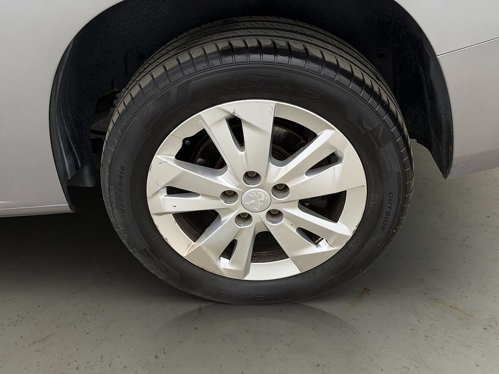 Vehicle Image 28