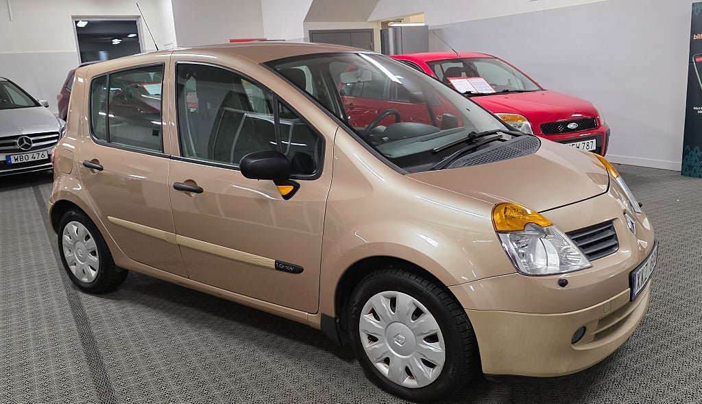Vehicle Image 7