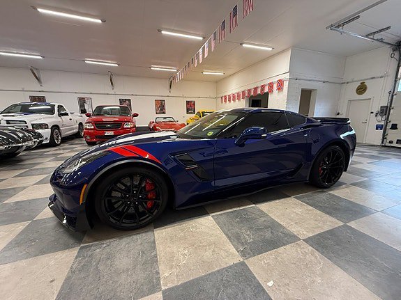 Vehicle Image 7