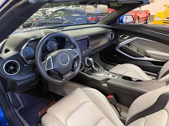 Vehicle Image 35