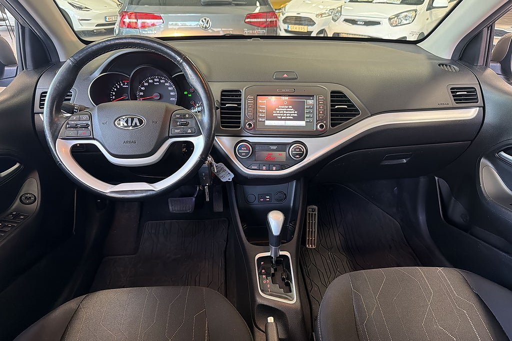 Vehicle Image 11
