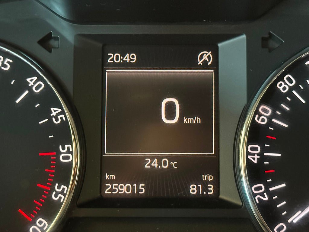 Vehicle Image 11