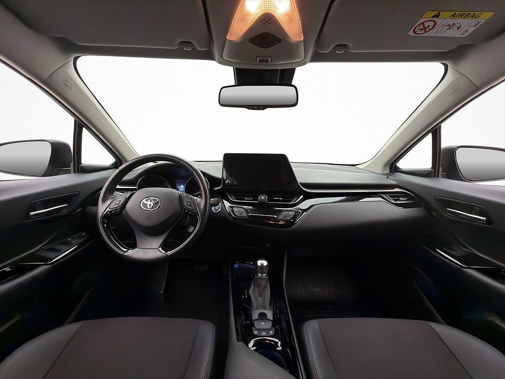 Vehicle Image 11