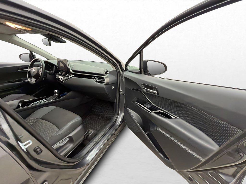 Vehicle Image 13