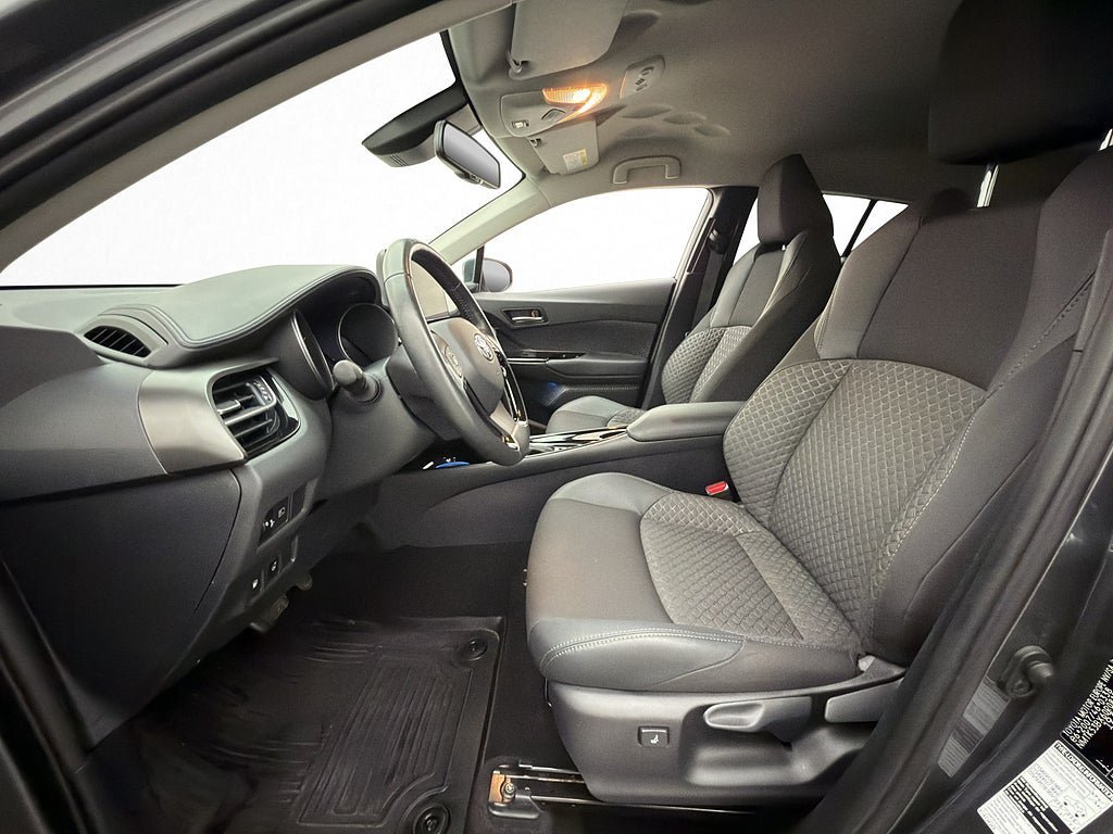 Vehicle Image 19