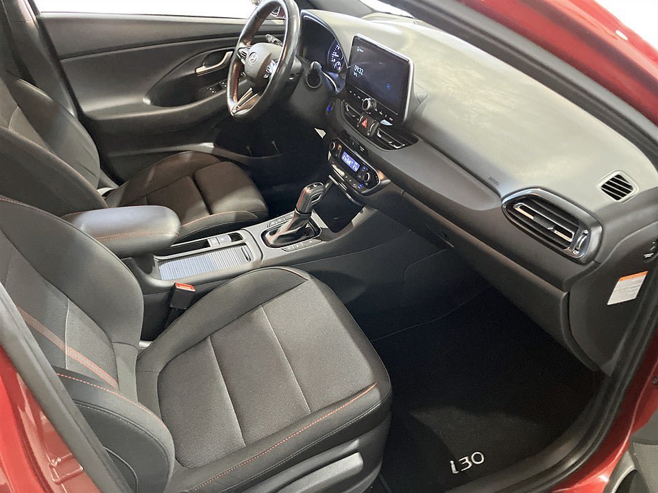 Vehicle Image 10