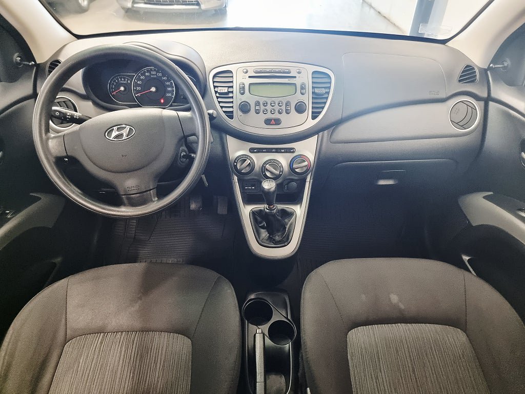 Vehicle Image 11