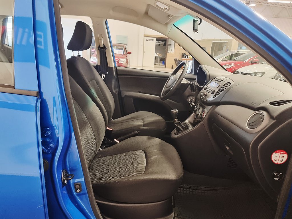 Vehicle Image 17