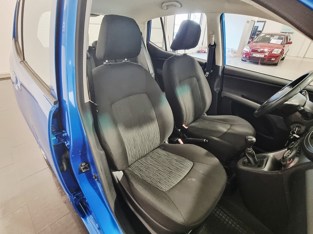 Vehicle Image 19