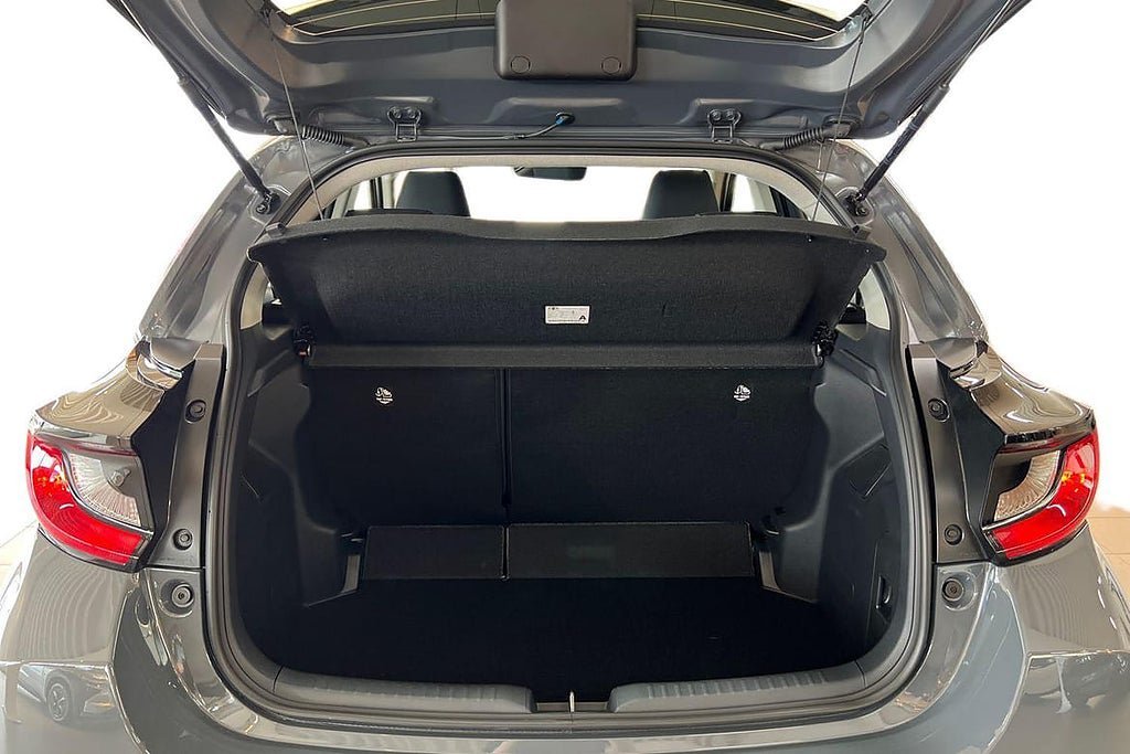 Vehicle Image 10