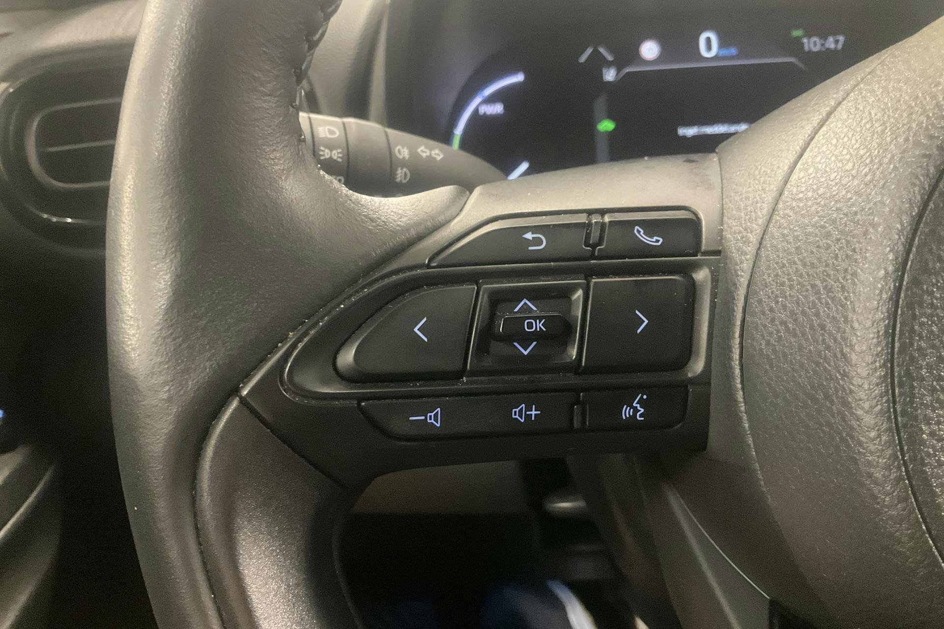Vehicle Image 17