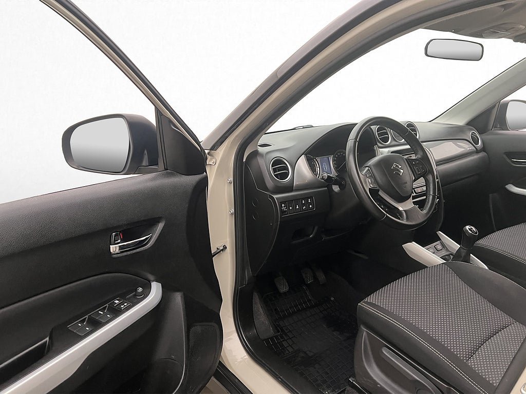 Vehicle Image 10