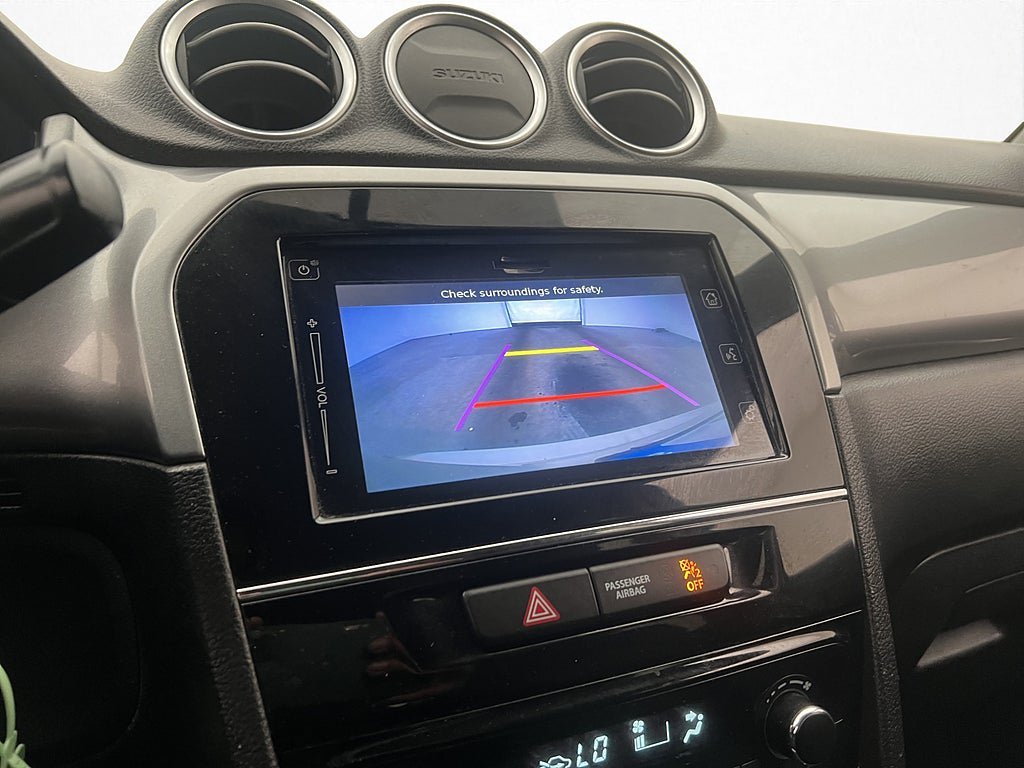 Vehicle Image 17