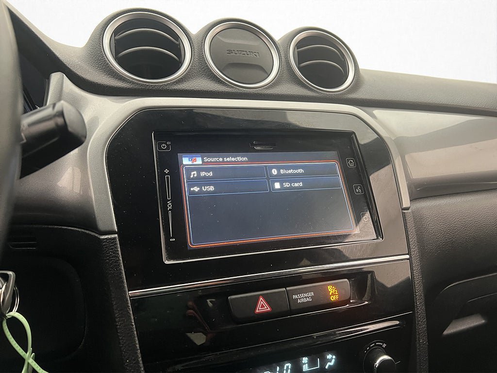Vehicle Image 18
