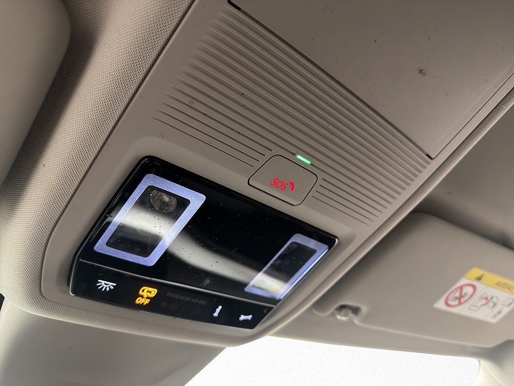 Vehicle Image 24