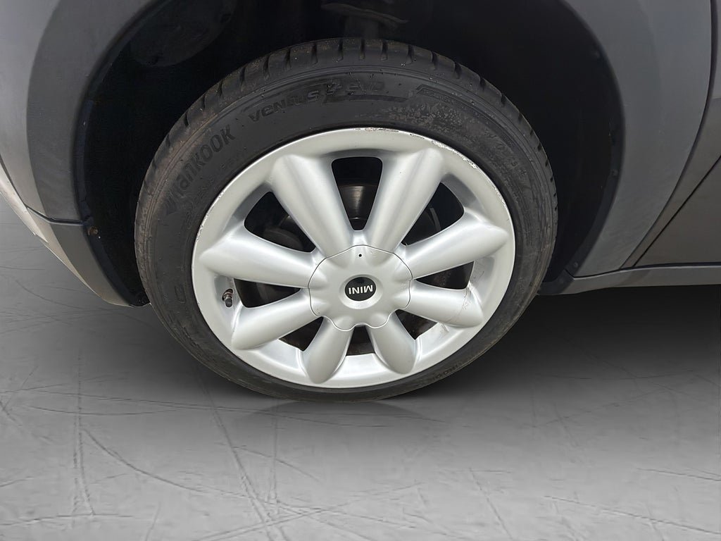 Vehicle Image 31