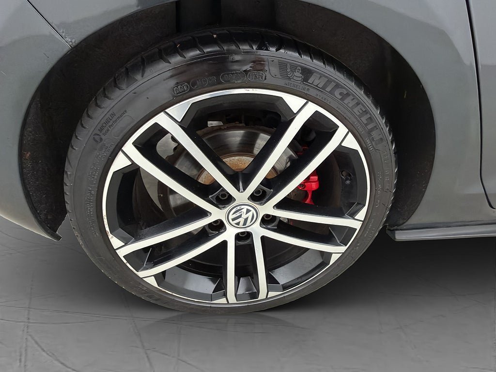 Vehicle Image 31