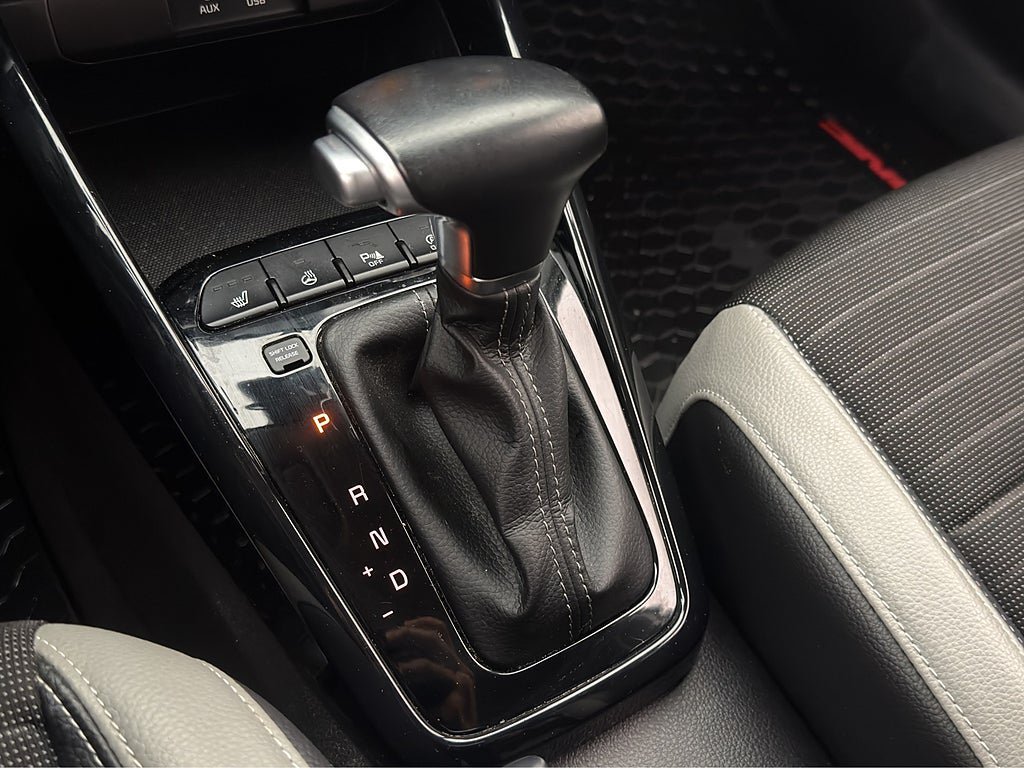 Vehicle Image 23