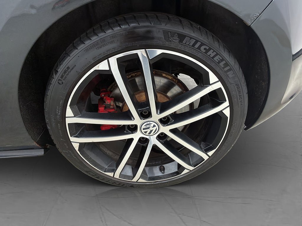 Vehicle Image 33