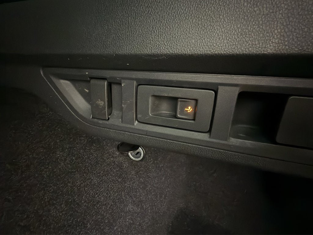 Vehicle Image 38