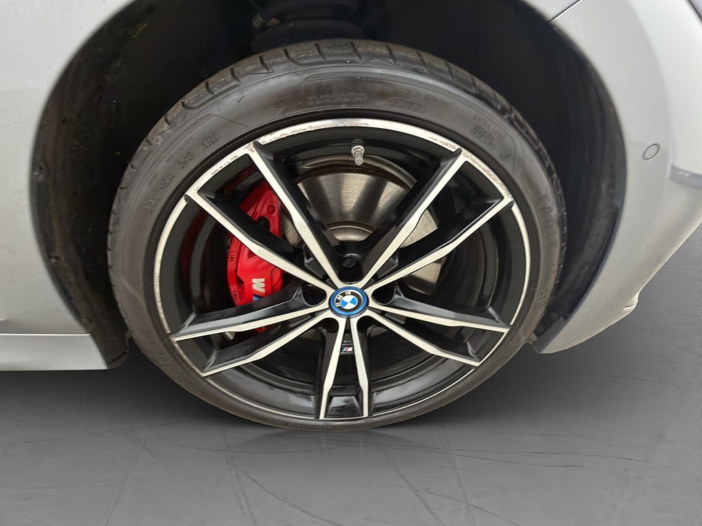 Vehicle Image 35
