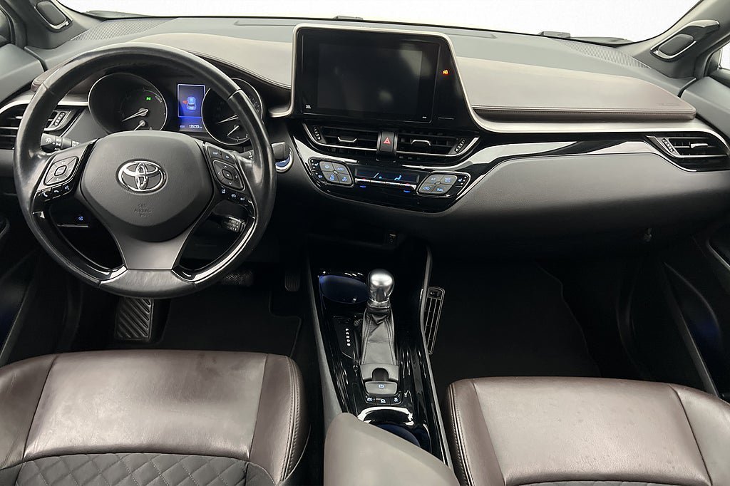 Vehicle Image 9