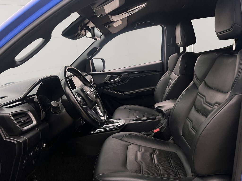 Vehicle Image 14