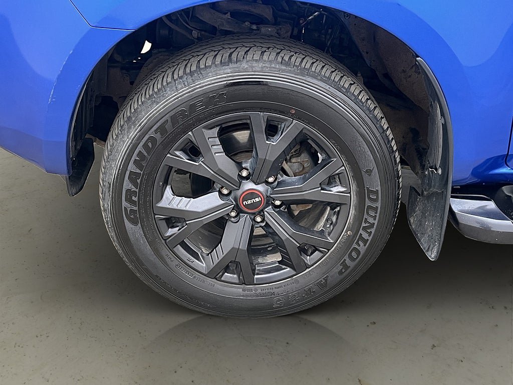 Vehicle Image 30