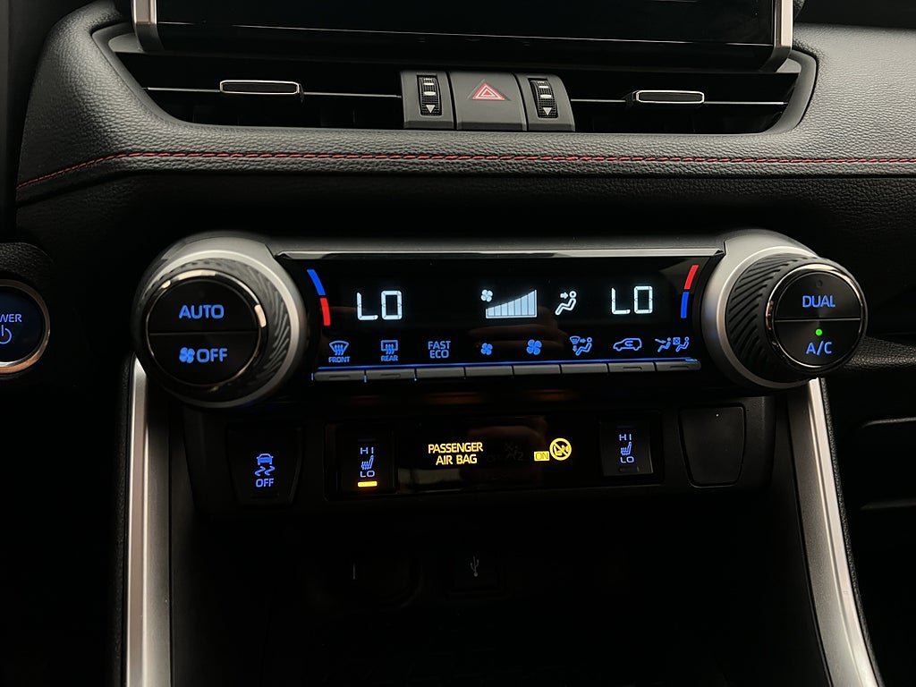 Vehicle Image 22