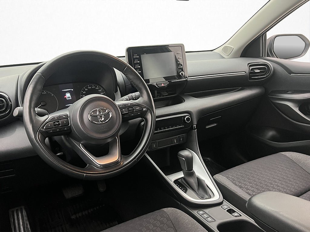 Vehicle Image 11