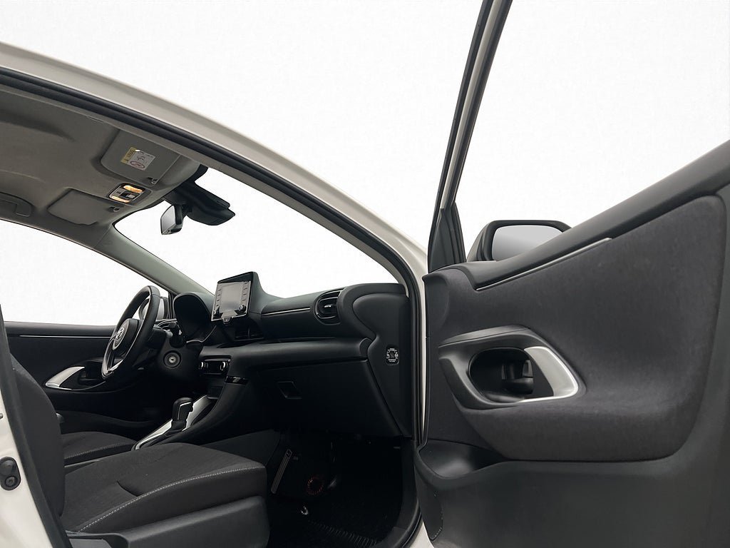 Vehicle Image 21