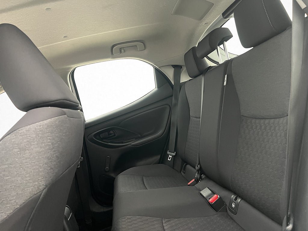 Vehicle Image 22