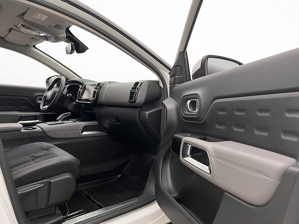 Vehicle Image 31