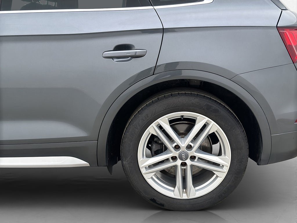Vehicle Image 30