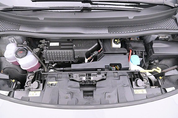 Vehicle Image 26